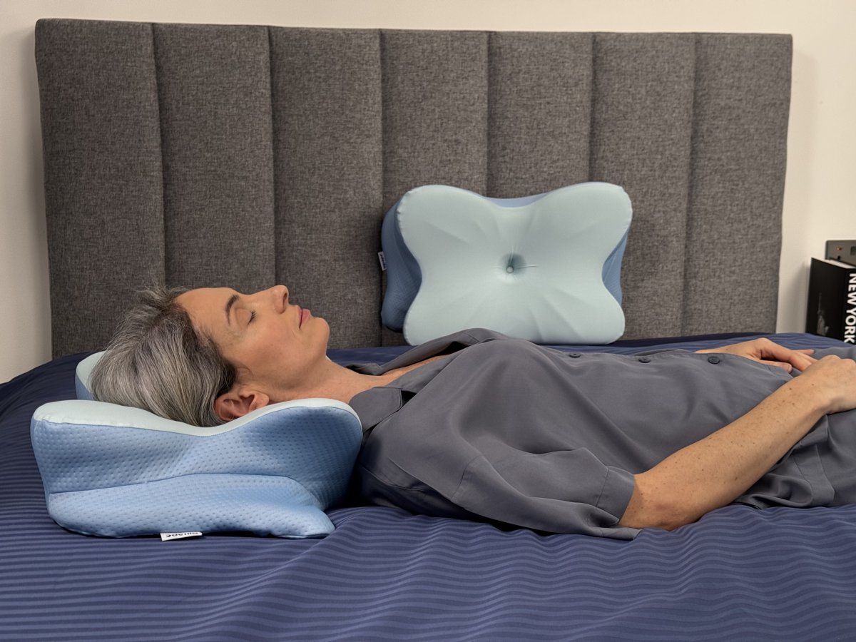 Derila Ergo Memory Foam Pillow, close-up